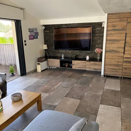 בית נופש Atypical Loft With Private Pool