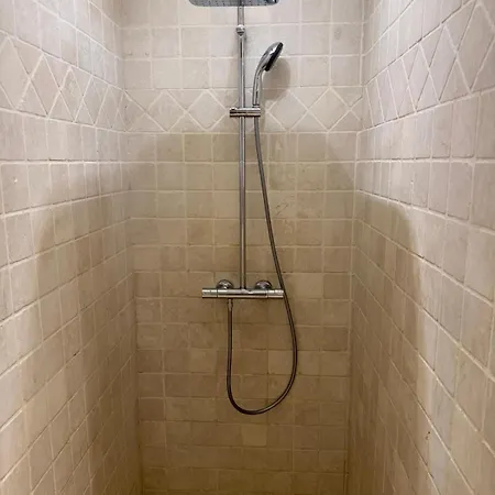 Vakantiehuis Atypical Loft With Private Pool Le Lavandou