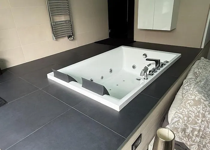 Nyaraló Atypical Loft With Private Pool *