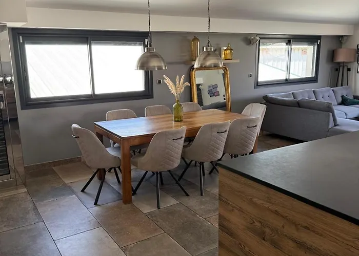 Atypical Loft With Private Pool Le Lavandou