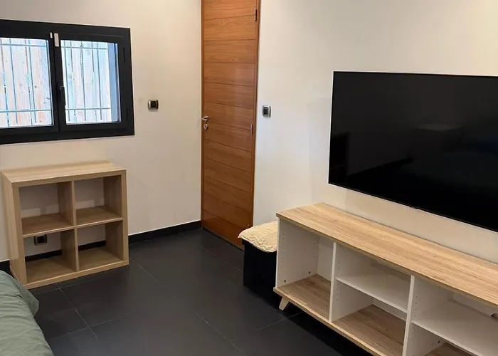 Atypical Loft With Private Pool * Le Lavandou