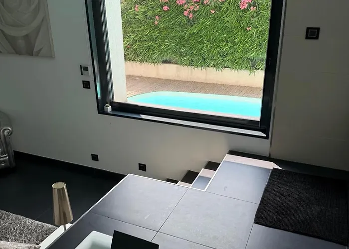 Atypical Loft With Private Pool