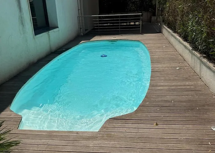 Nyaraló Atypical Loft With Private Pool