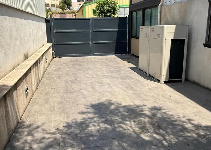 Atypical Loft With Private Pool Le Lavandou